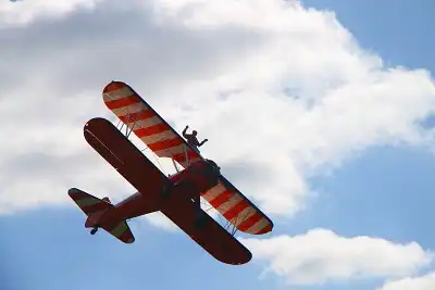 Vic Avery completes his 90th Birthday Wing Walk