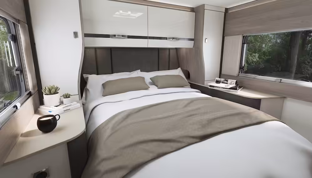 2026 Hi Style Xtra 694 Bedroom Resized Caption