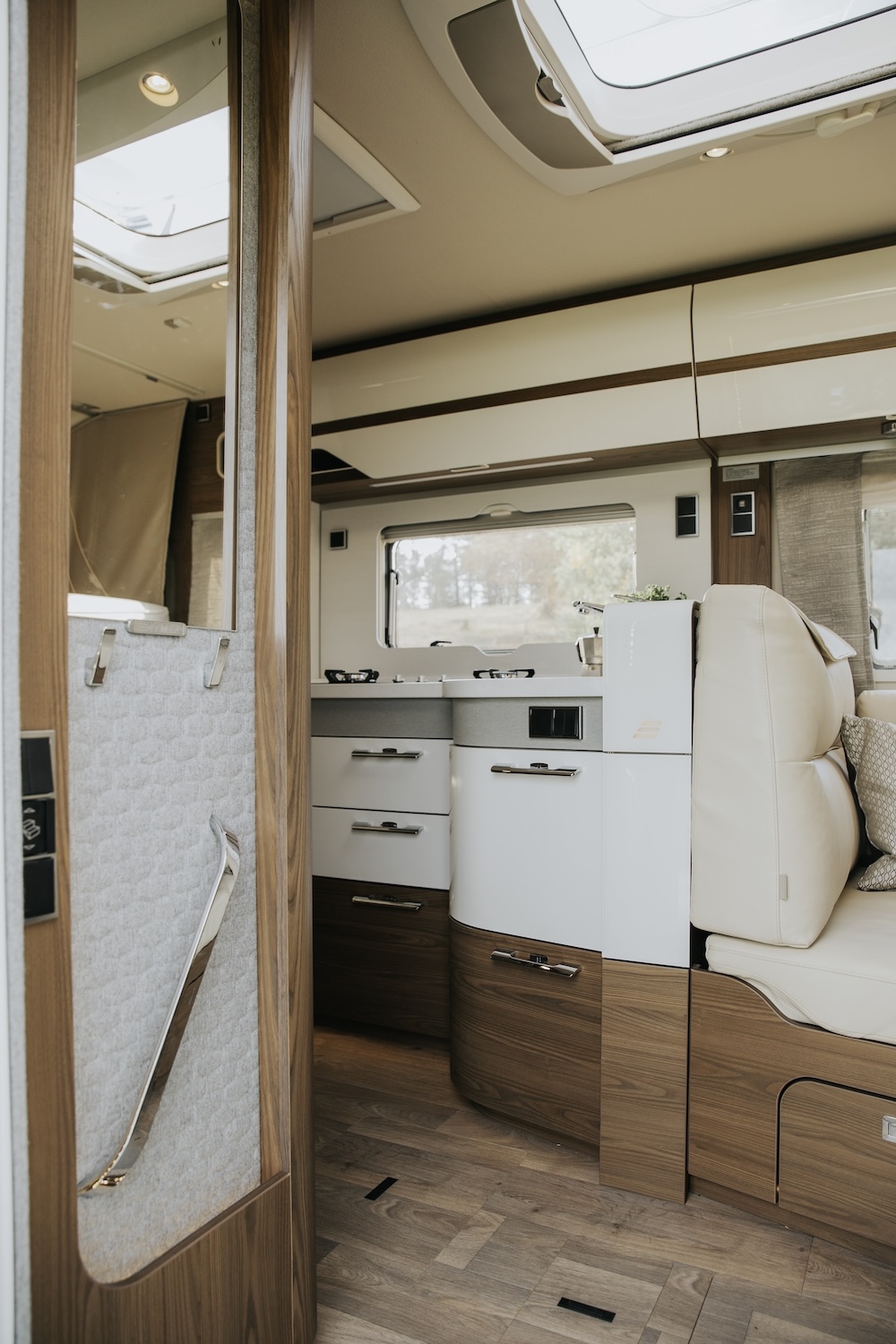 B ML I 880 MJ2020 Frankreich23