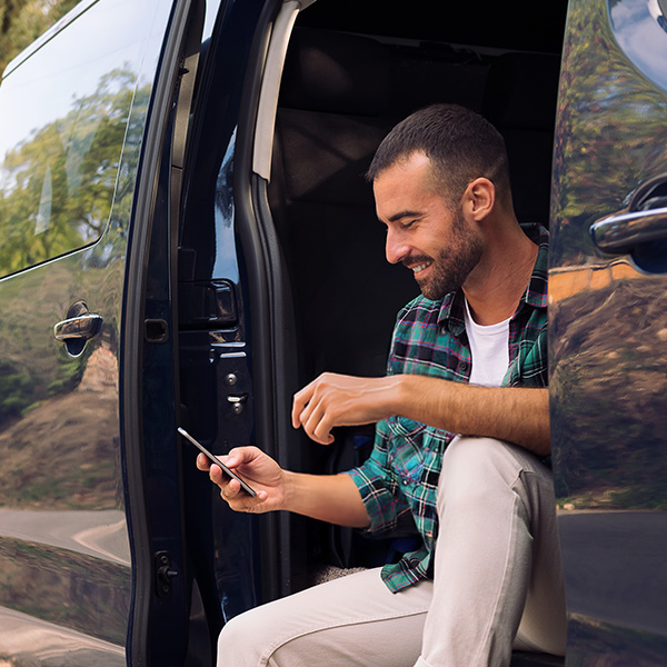 Lowdhams We Buy Your Campervan 600x600 1