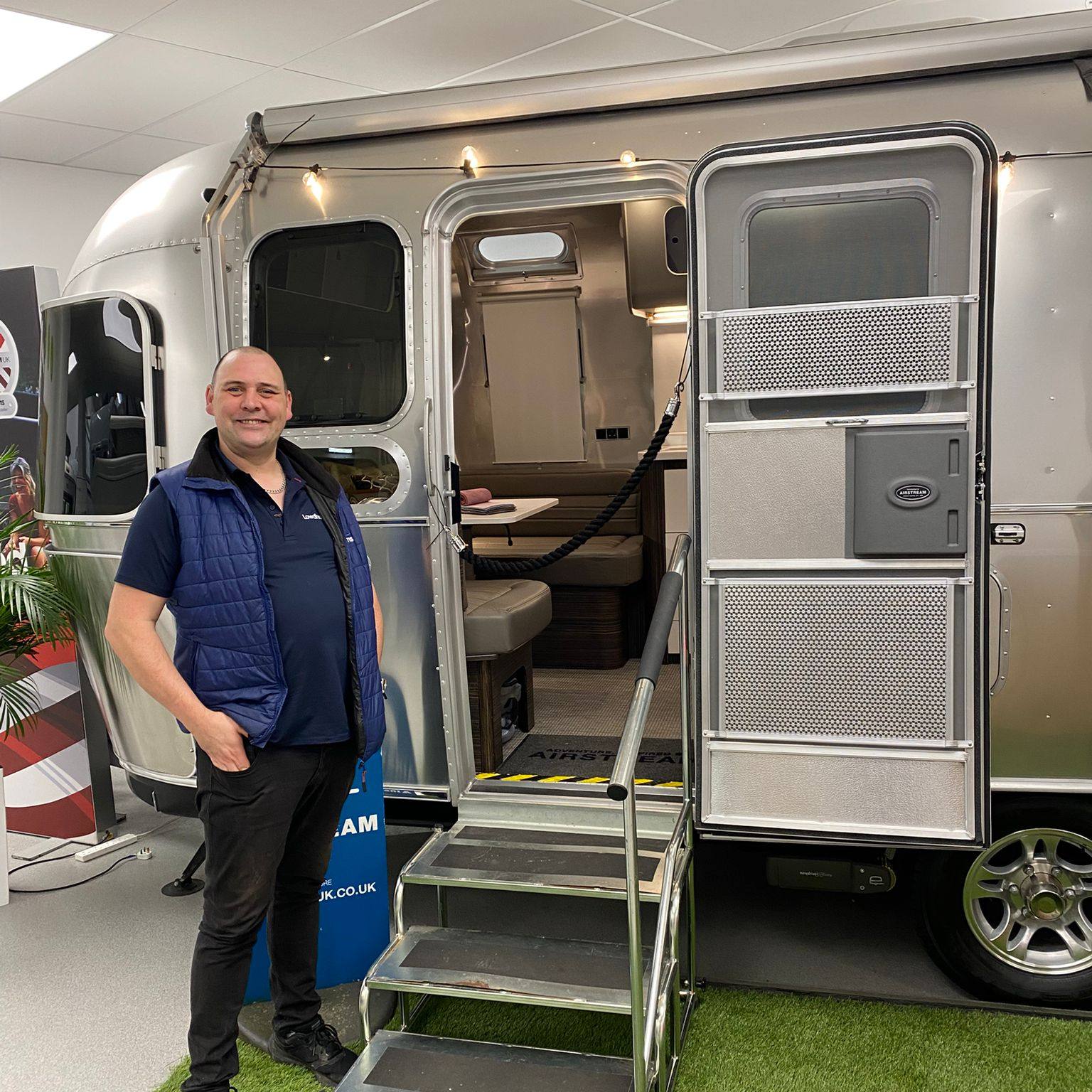 Phil Airstream Tourer Internaitonal