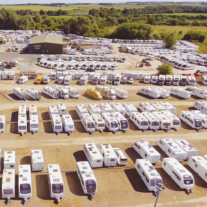 Showroom Outdoors Square
