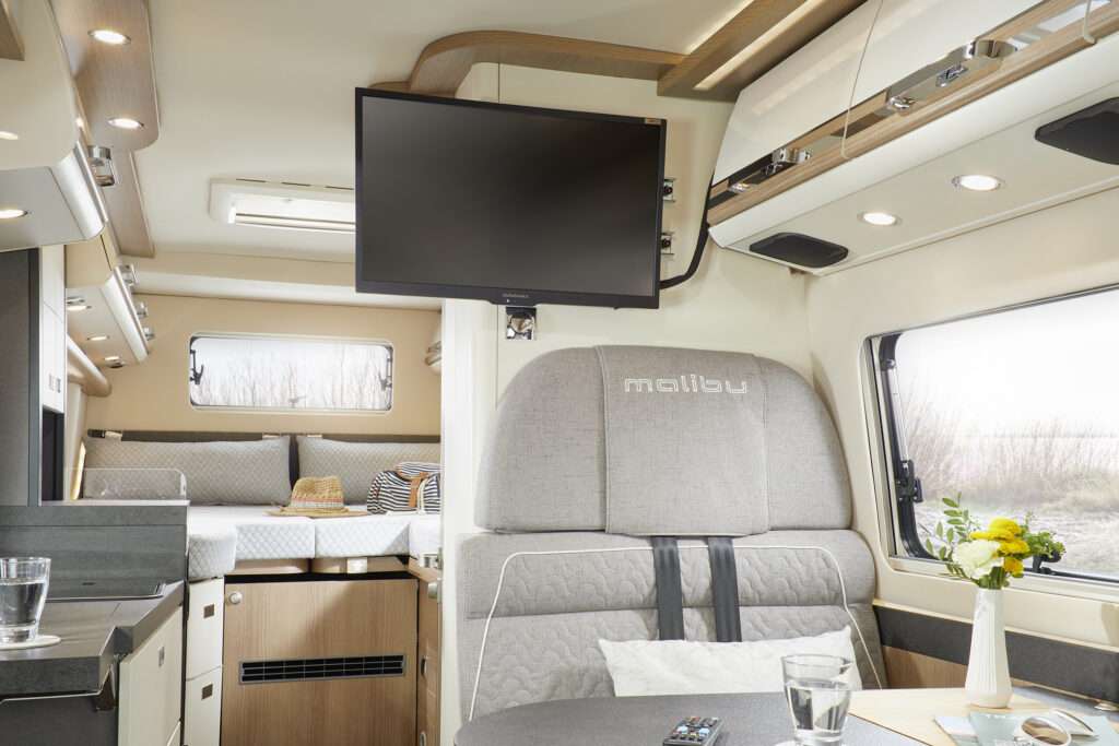 Malibu Genius 641 LE Showcase