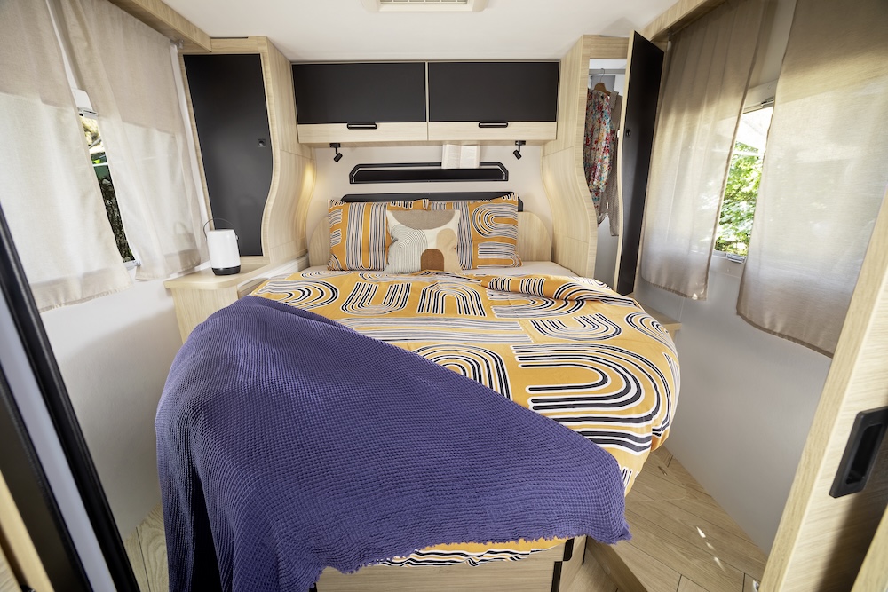 2026 Chausson 788 2026 Titanium Line Island Bed