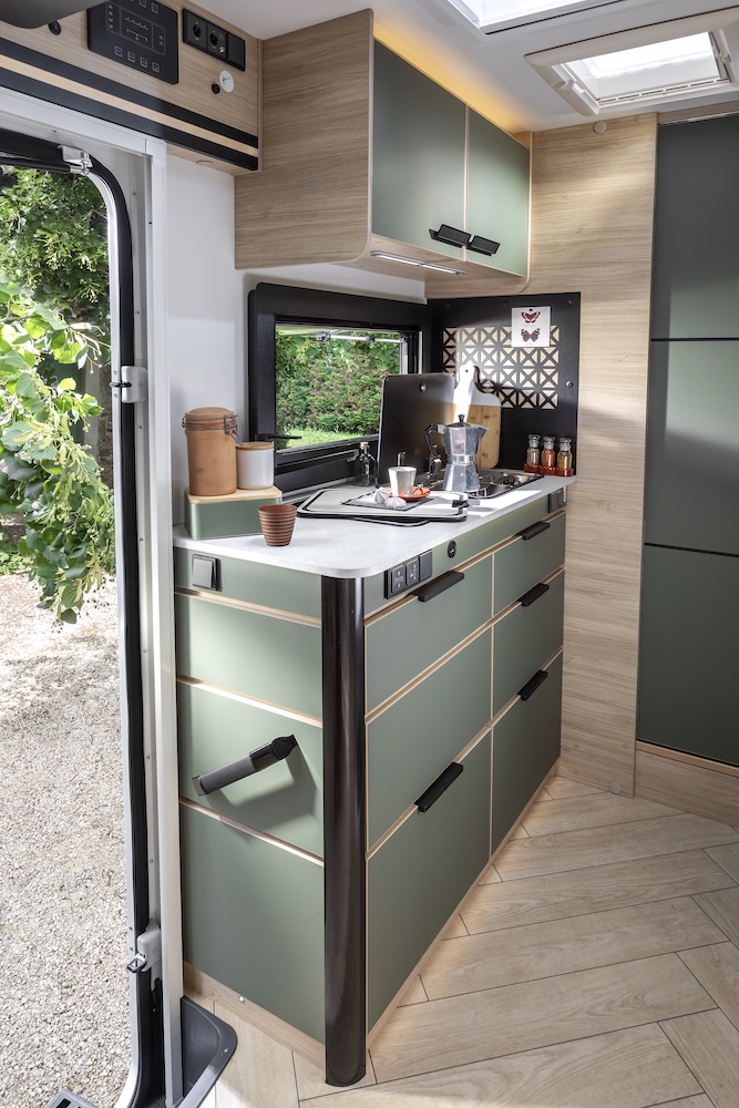 Chausson X650 2026 1 Kitchen