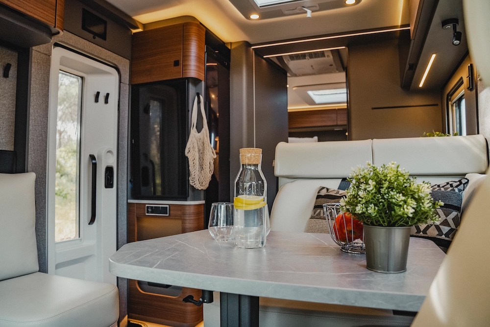 Hymer B Mc T 680 2026  Sardinien 70 