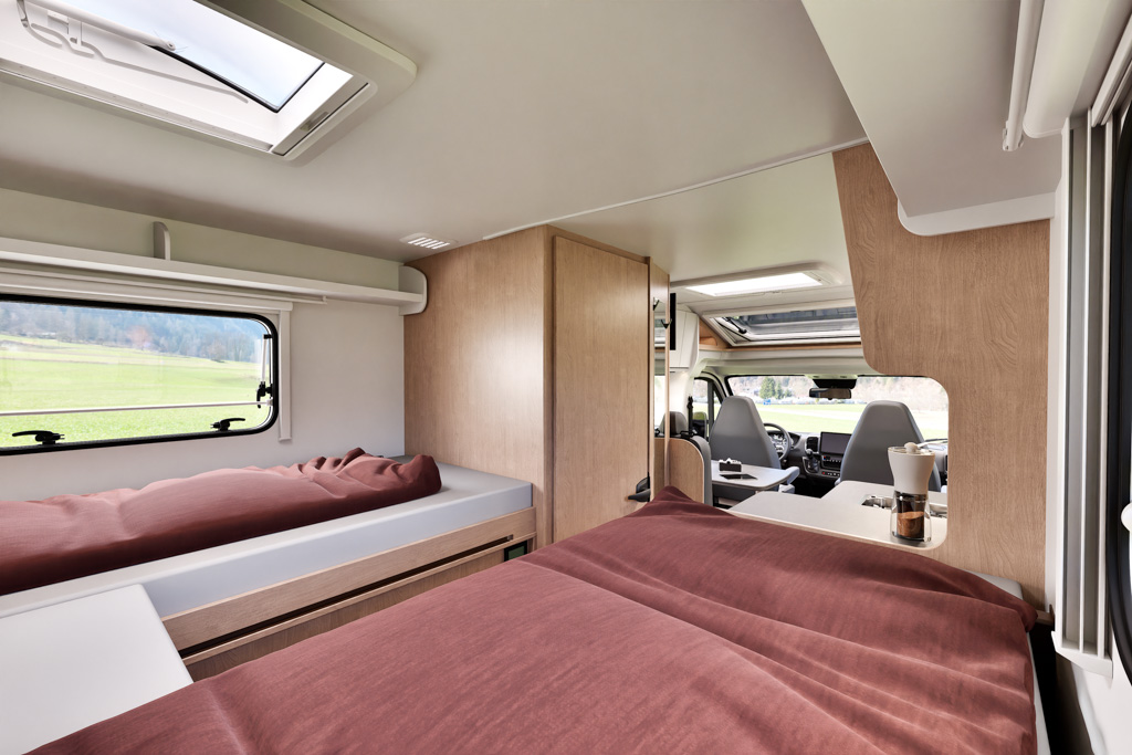 Sunlight Van V66 Twin Beds