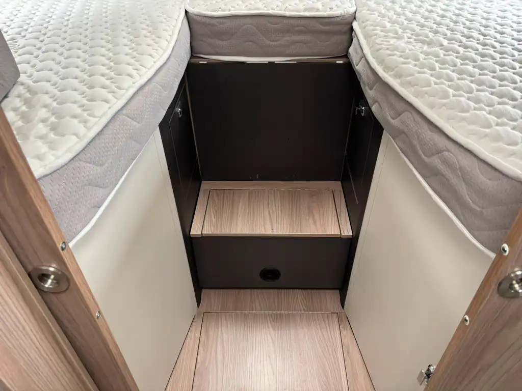 2272026 40177 20 